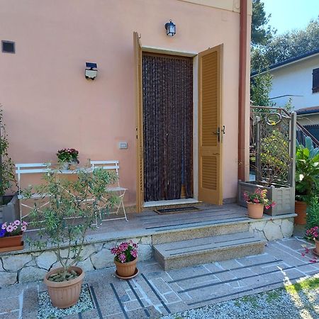 Bilocale Climatizzato A 850M Dalla Spiaggia Casa Katia 马里纳迪马萨 外观 照片